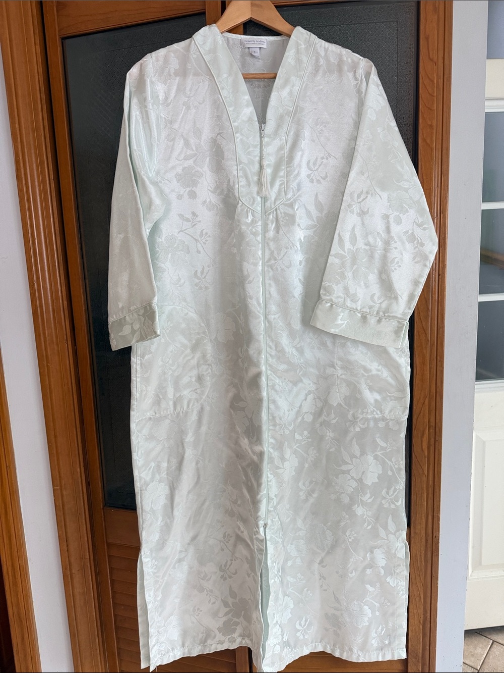 VTG Heavenly Bodies Miss Elaine Co Light Mint Floral Jacquard Long Robe Small